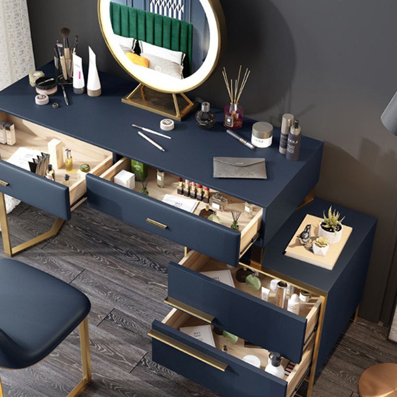 Glam Make-up Vanity Faux Leather Mirror Bedroom Makeup Vanity Set Clearhalo 'Bedroom Furniture' 'furn' 'furn_makeup_vanities' 'Furniture' 'Makeup Vanities' 'makeup_vanities' 1200x1200_030df876-93c0-415d-8e77-1ab3f74cf1f1