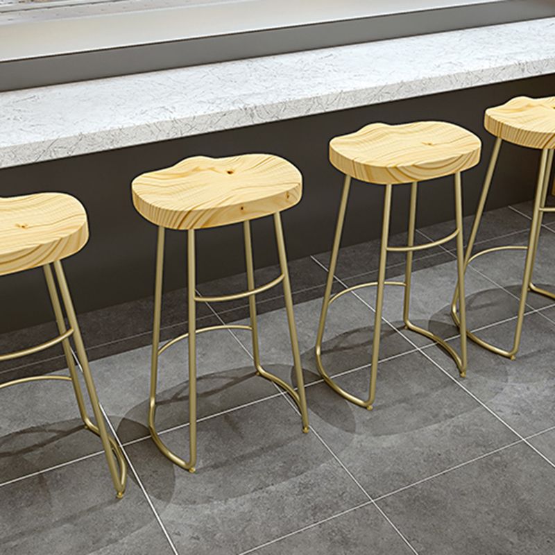 Glam Wood Counter Bar Stool Backless Saddle Seat Bar Stool with Iron Base Clearhalo 'Bar Furniture' 'Bar Stools' 'bar_stools' 'furn' 'furn_bar_stools' 'furniture_bar_stools' 'Kitchen & Dining Furniture' 'kitchen&dining_furn' 'kitchen' 'kitchen_furn' Furniture' 1200x1200_0325d9a4-3c3d-4d9d-ba85-b8fd2896a1ff
