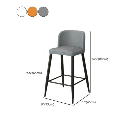 Moderni sgabelli da bar in fico rombina con poggiapiedi con poggiapiedi