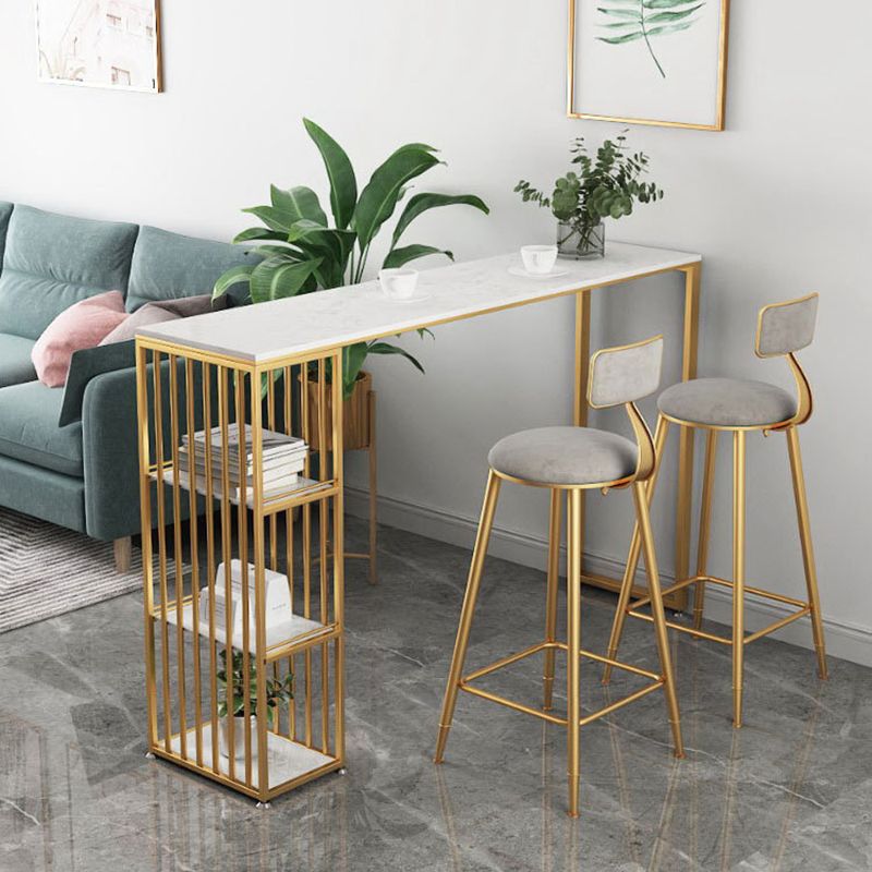 Binnen marmeren cocktailbar tafel eigentijdse opslag pubhoogte eettafel