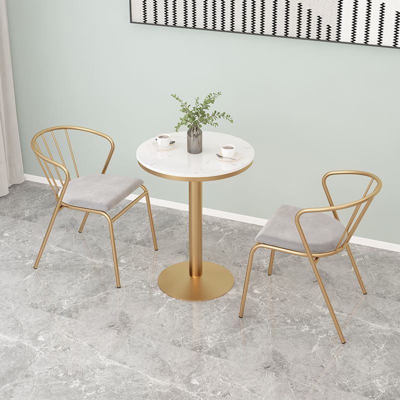 Metal Traditional Luxury Round Table White Stone Top Table with Pedestal Base Clearhalo 'Dining Tables & Seating' 'Dining Tables' 'dining_table' 'furn' 'furn_dining_table' 'Furniture' 'Kitchen & Dining Furniture' 1200x1200_0395efa1-0114-4f17-bb73-9a6827aa815f