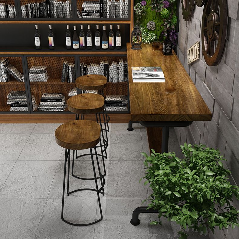 Tavolo da pranzo a bar in legno tradizionale tavolo da bar di lusso con base di cavalletto in nero