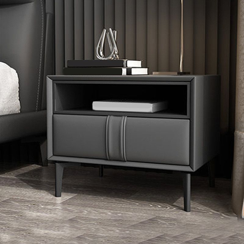 Contemporary Faux Leather Nightstand 18.5" Tall 1 - Drawer Nightstand Clearhalo 'Bedroom Furniture' 'furn' 'furn_night_stand' 'Furniture' 'night_stand' 'Nightstands' 1200x1200_03b60a85-5fae-4d09-9206-140e6625032c