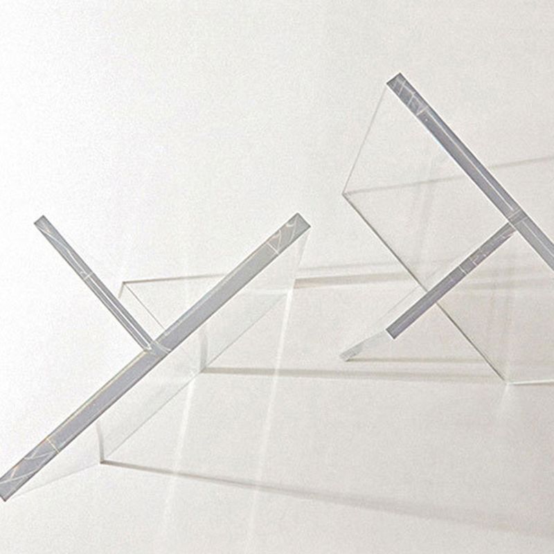 Eigentijdse rechthoekige tafel van gesinterde stenen tafel met acrylpoten voor de keuken
