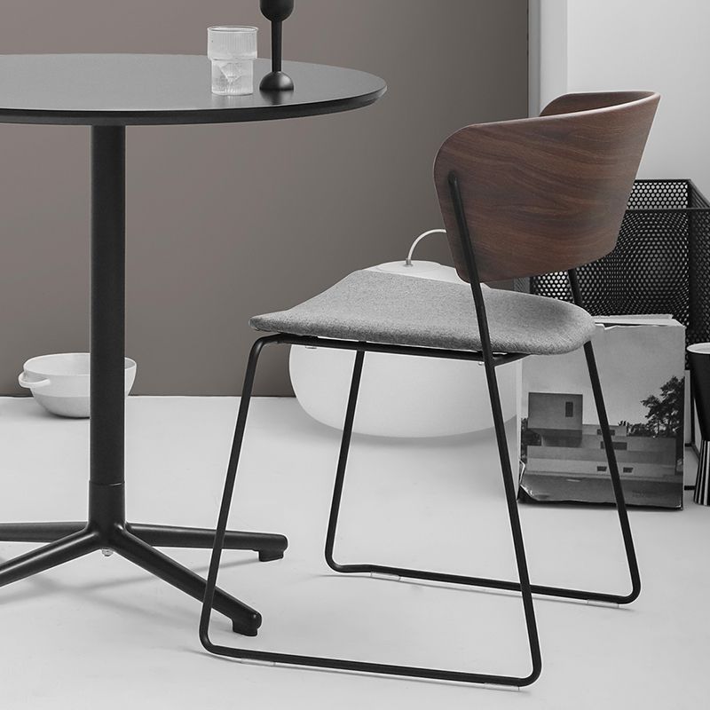 Apri posti da pranzo imbottito contemporaneo e sedie di accento per la casa