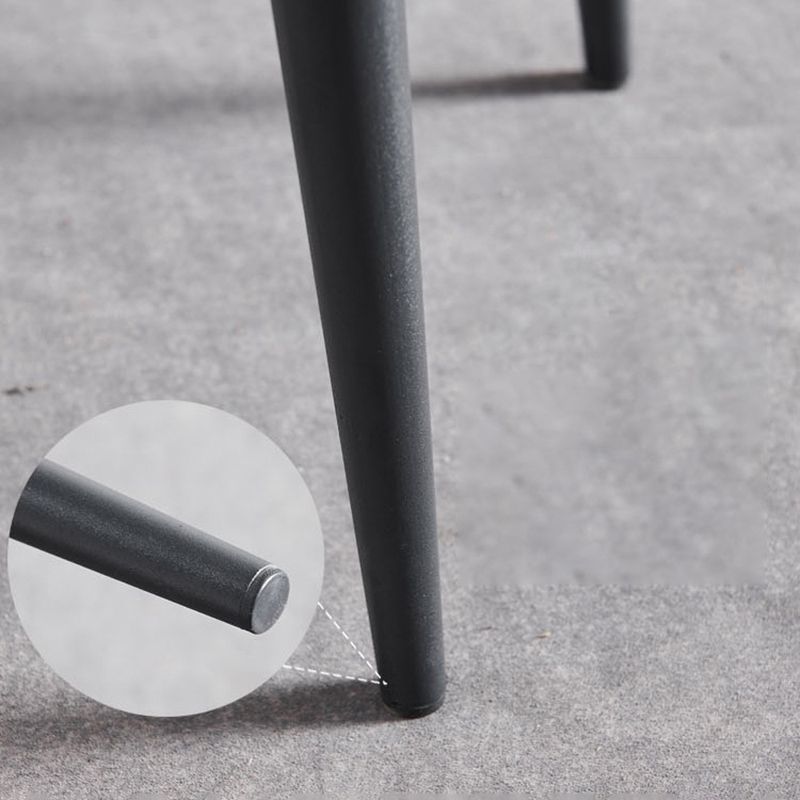 インダストリアルスタイルのウィングバックサイドチェアフェイクレザーダイニングチェア