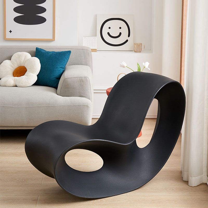 Chaise à bascule contemporaine chaise à bascule en acrylique de couleur solide sans accoudoir