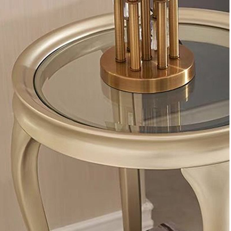 Table d'appoint en verre rond de 25,6 "de haut en bois à 4 jambes table de bout avec étagère