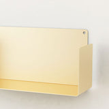 Libreria metallica contemporanea che galleggia la libreria chiusa con scaffali