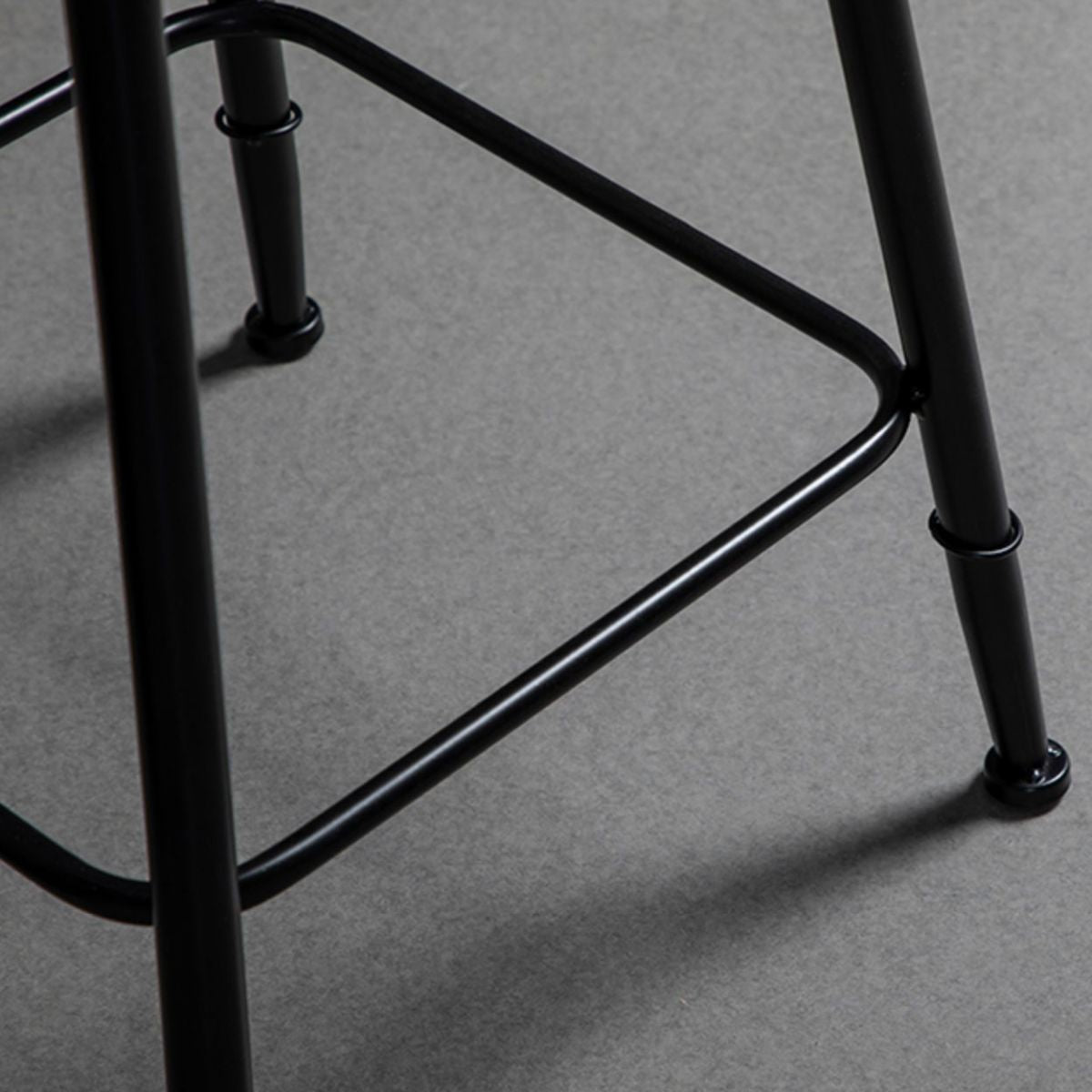 Industrial Bar and Counter Stool Metal Stool with Black Base Clearhalo 'Bar Furniture' 'Bar Stools' 'bar_stools' 'furn' 'furn_bar_stools' 'Furniture' 'furniture_bar_stools' 'Kitchen & Dining Furniture' 1200x1200_04adceed-51c0-430e-8ca1-ae1986b5be6f