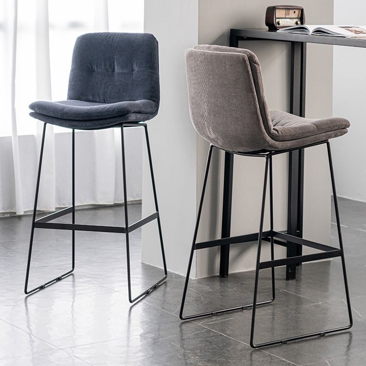 Scandinavian Armless Beauty Salon Stool Matte Finish Upholstered Bar Stools Clearhalo 'Bar Furniture' 'Bar Stools' 'bar_stools' 'furn' 'furn_bar_stools' 'Furniture' 'furniture_bar_stools' 'Kitchen & Dining Furniture' 1200x1200_04c41421-4479-46f6-adca-f3c43c3a3536