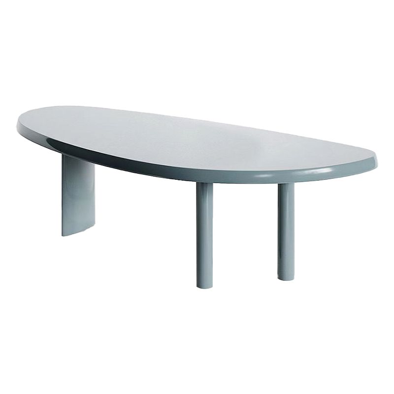 Mesa de conferencias de oficina de forma irregular escritura de madera en azul