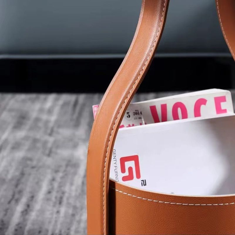 Sala de estar contemporánea redonda con mesa auxiliar del pedestal de almacenamiento