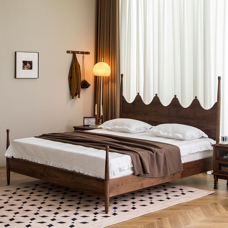 Mident secolo moderno a quattro letti poster in noce con testiera