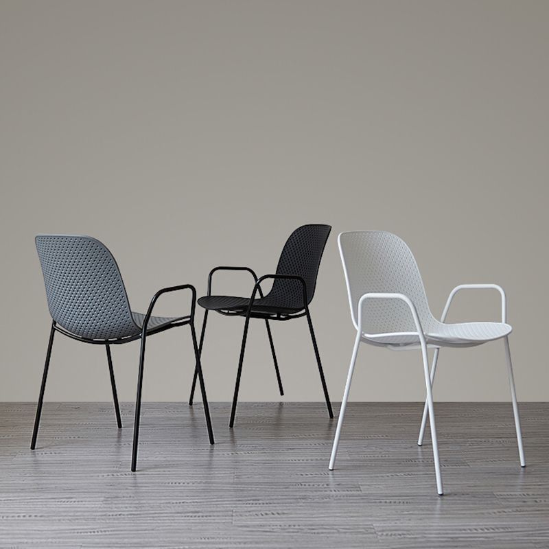 Industrial Style Kitchen Plastic Dining Chairs Dining Stackable Arm Chairs with Metal Legs Clearhalo ' kitchen&dining_furn' 'Dining Chairs' 'Dining Tables & Seating' 'dining_chair' 'furn' 'furn_dining_chair' 'Furniture' 'furniture_dining_chair' 'Kitchen & Dining Furniture' 'kitchen' 1200x1200_05b6b4c2-9158-4f85-b6c0-18bae424e74f