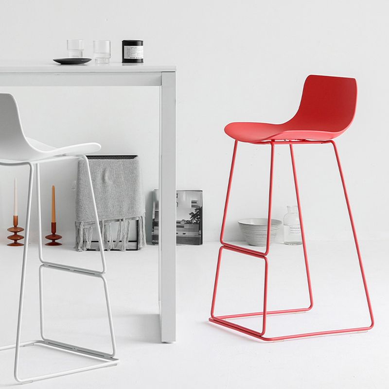 Modern Coffee Shop Armless Stool Matte Finish Plastic Barstool Clearhalo 'Bar Furniture' 'Bar Stools' 'bar_stools' 'furn' 'furn_bar_stools' 'Furniture' 'furniture_bar_stools' 'Kitchen & Dining Furniture' 1200x1200_05e7b83c-c586-4450-92fc-e3dd47e742dd