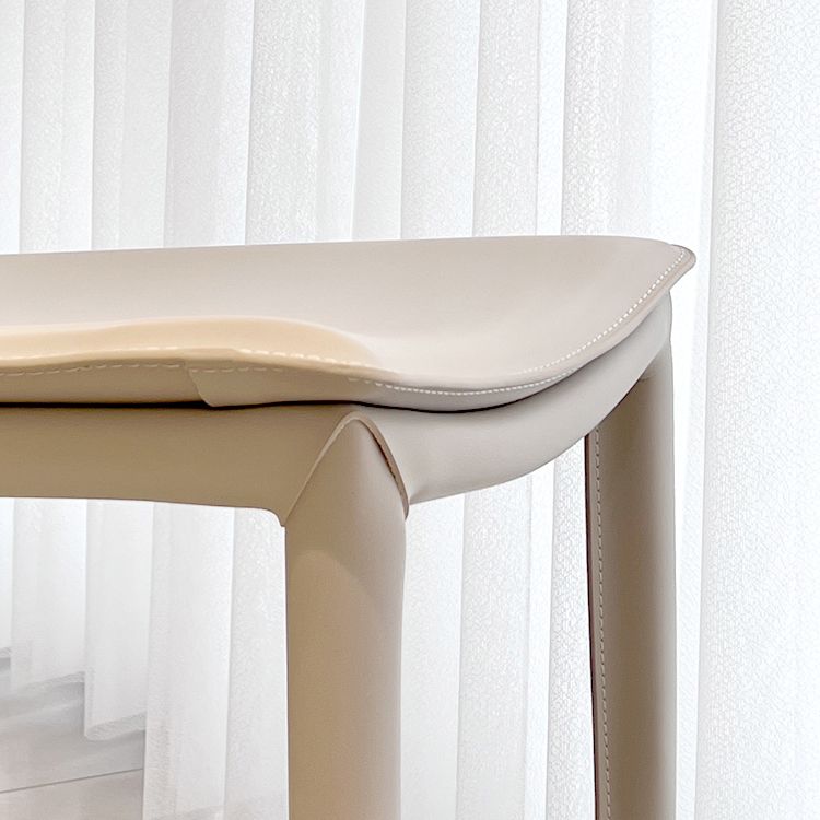 Chaise latéral en faux cuir en cuir en métal chaise de salle à manger sans bras pour chambre à coucher