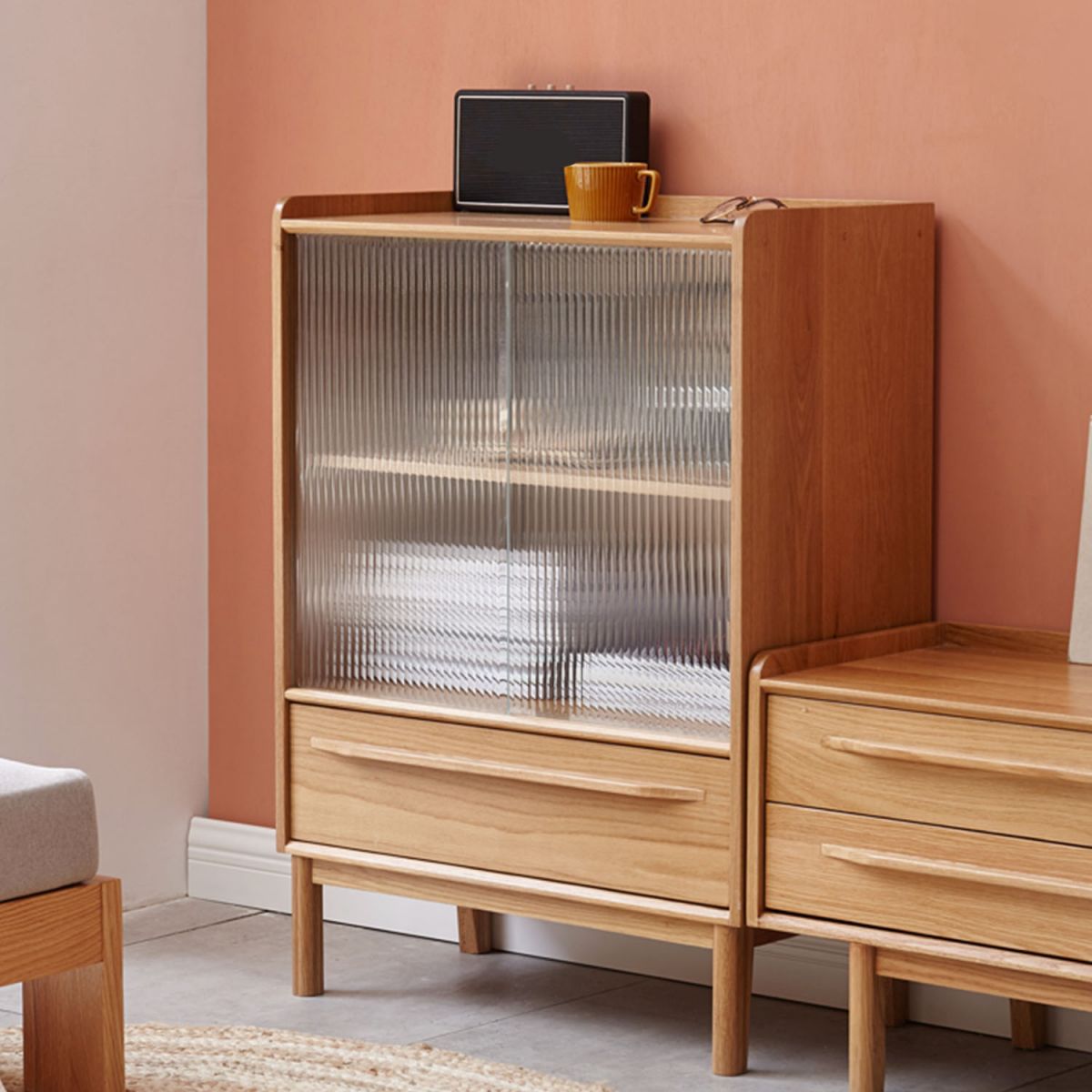 Glass Paned 1 - Drawer Solid Wood Accent Cabinet for Living Room Clearhalo 'Cabinets & Chests' 'cabinets_chests' 'furn' 'furn_cabinets_chests' 'Furniture' 'Living Room Furniture' 1200x1200_062199a4-762f-47c5-98bf-3b50423e8534