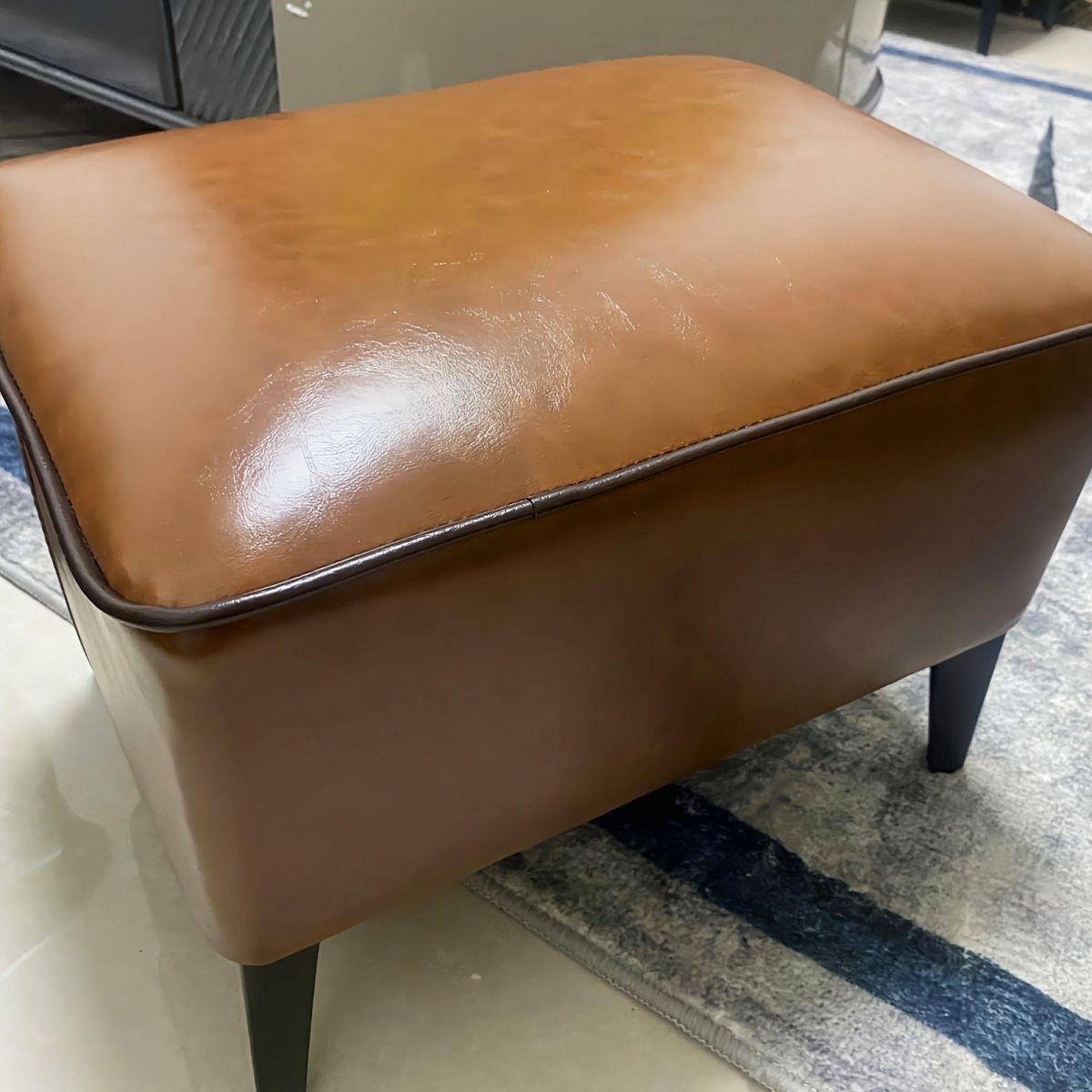 Mid Century Modern Pouf Ottoman Faux Leather Rectangle Ottoman with Chair Legs Clearhalo 'furn' 'furn_ottomans_poufs' 'Furniture' 'Living Room Furniture' 'Ottomans & Poufs' 'ottomans_poufs' 1200x1200_06295b47-8c71-41ff-b5df-49f230fbd893