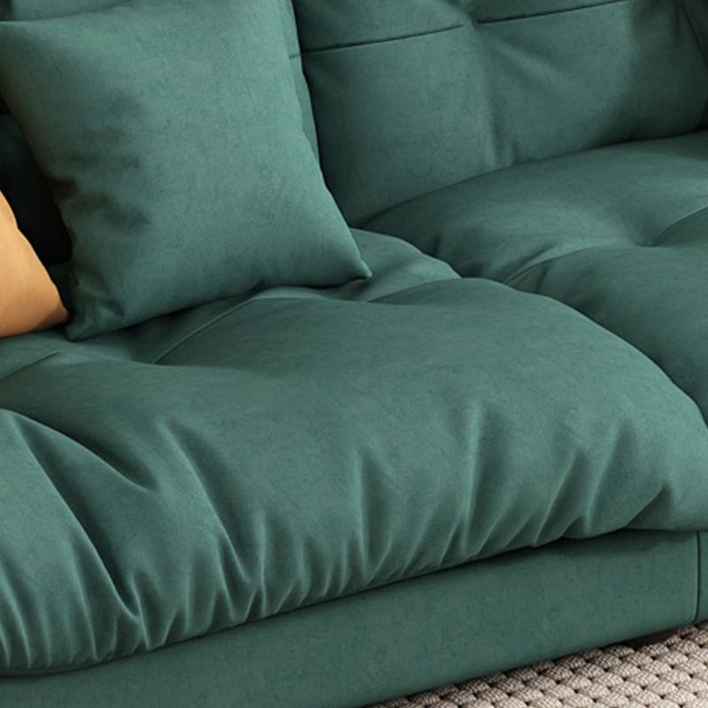 Sofá de tela verde oscuro asientos de apartamentos contemporáneos de apartamento