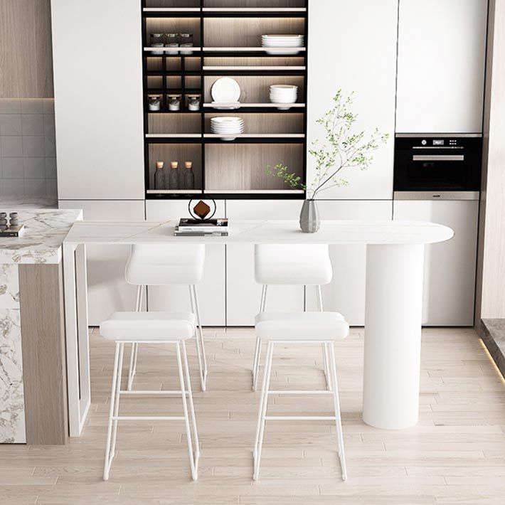 Freiform-Stehtisch-Set, 1/3/5-teilig, Bartisch und Hocker mit weißem Metallsockel