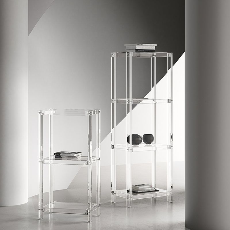 Libreria di libreria standard aperta contemporanea con scaffali