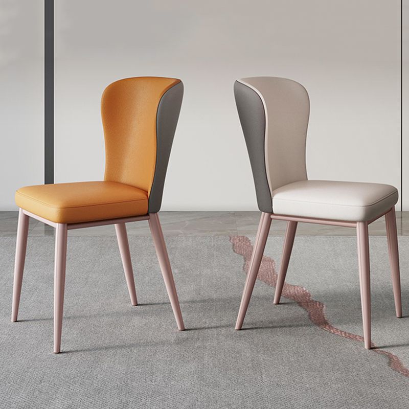 Silla de comedor de ala de cuero de estilo PU de estilo moderno para interiores