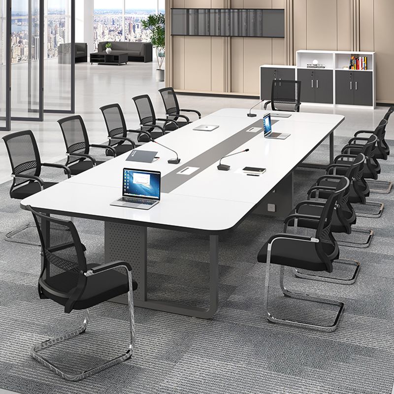 Manufactured Wood Rectangular Desk Modern Cable Management Office Desk Clearhalo 'furn' 'furn_office_desk' 'Furniture' 'Office Desks' 'Office Furniture' 'office_desk' 1200x1200_065e865d-8290-4e05-8417-c758b0439fe3