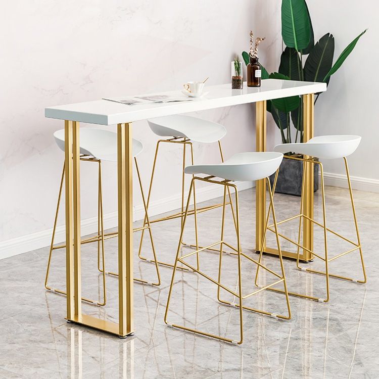 Tavolo da bar rettangolo in stile glam tavolo da vino in legno solido con base di slitte da vino