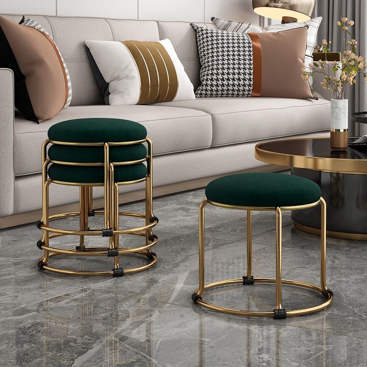 Tessuto ottomano contemporaneo Tessuto in metallo imbottito Terra di colore solido Ottoman