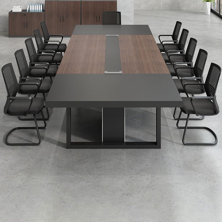 Industrieel schrijfbureau rechthoekige schrijfbureau met metalen benen