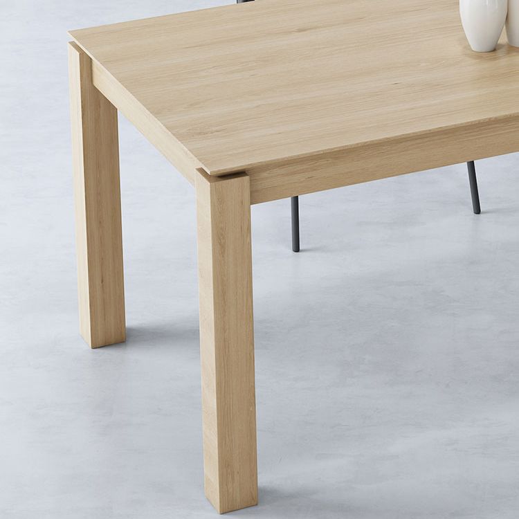 Mesa de comedor de 4 patas Mesa de comedor de madera maciza con patas de acabado natural