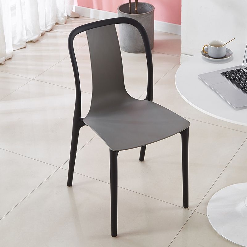 Silla de comedor de plástico sin brazo de comedor moderno