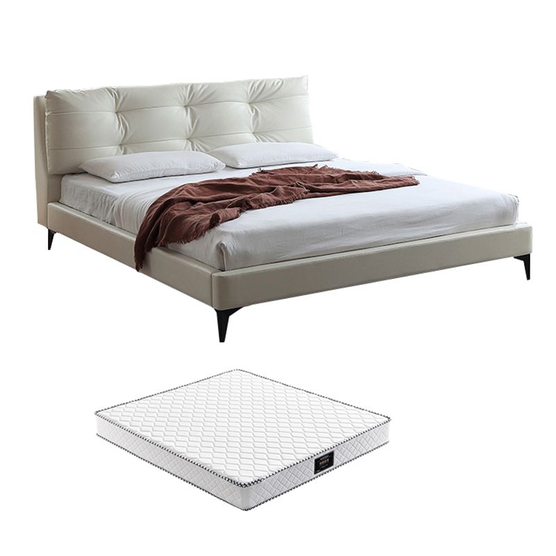 Eigentijds standaardbed met rechthoekige gestoffeerd hoofdeinde