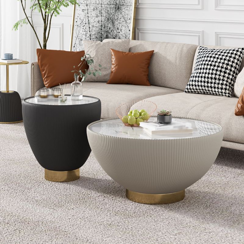 Runder Couchtisch aus Schiefer, Kunstleder, solide Basis, Cocktailtisch
