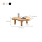 Table basse scandinave de forme libre avec 3 pieds en bois de pin