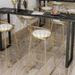 Faux marmeren tafel moderne bistro-bartafel met sledeonderstel