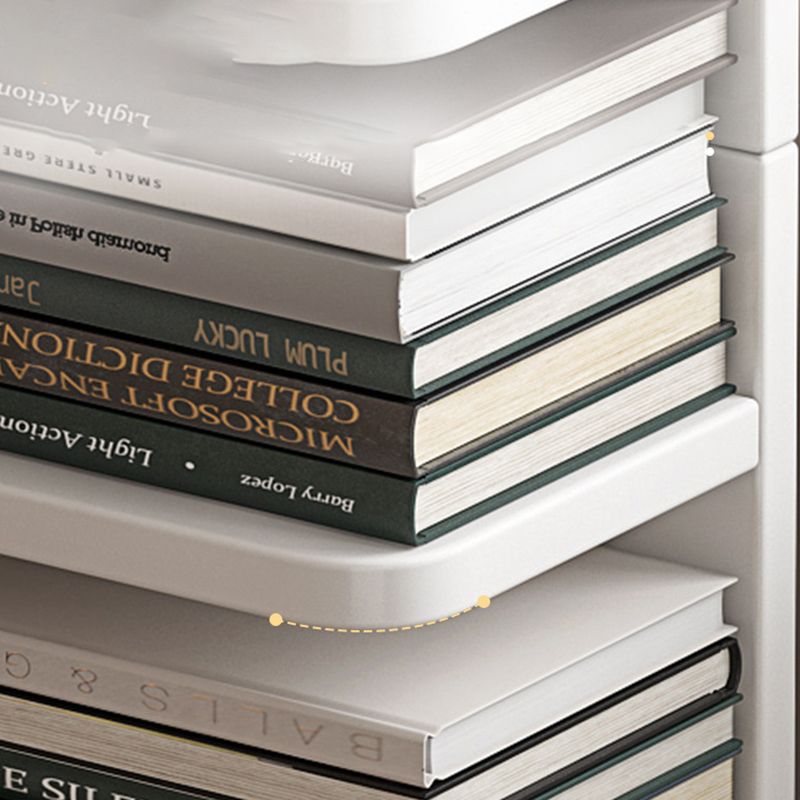 Moderne geometrische boekplank met rechthoekige planken houten boekenkast