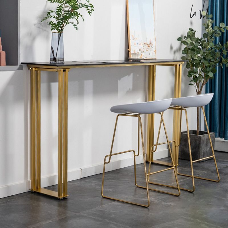 Table de bar à barre vers le haut en pierre péouttrée