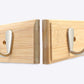 Moderne Holzkleiderbügel mit wand montierten Haken Hallbaumattrack