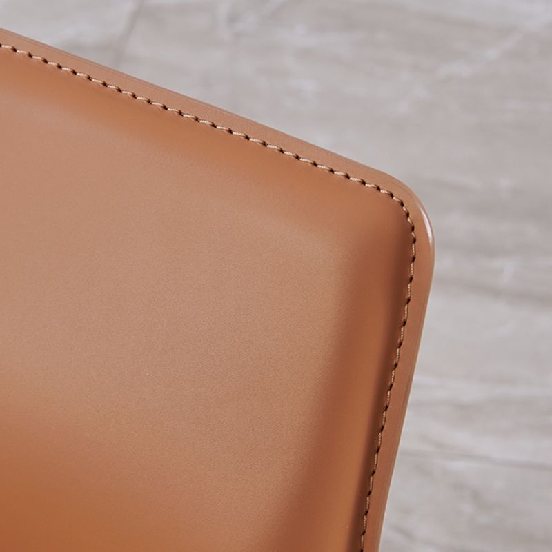 Sillas de comedor de brazo de cuero sintética y silla lateral gris oscuro