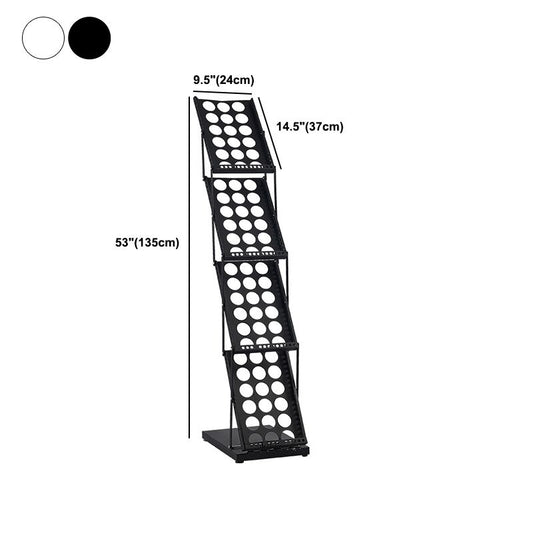 Libreria del ripiano chiuso in metallo.