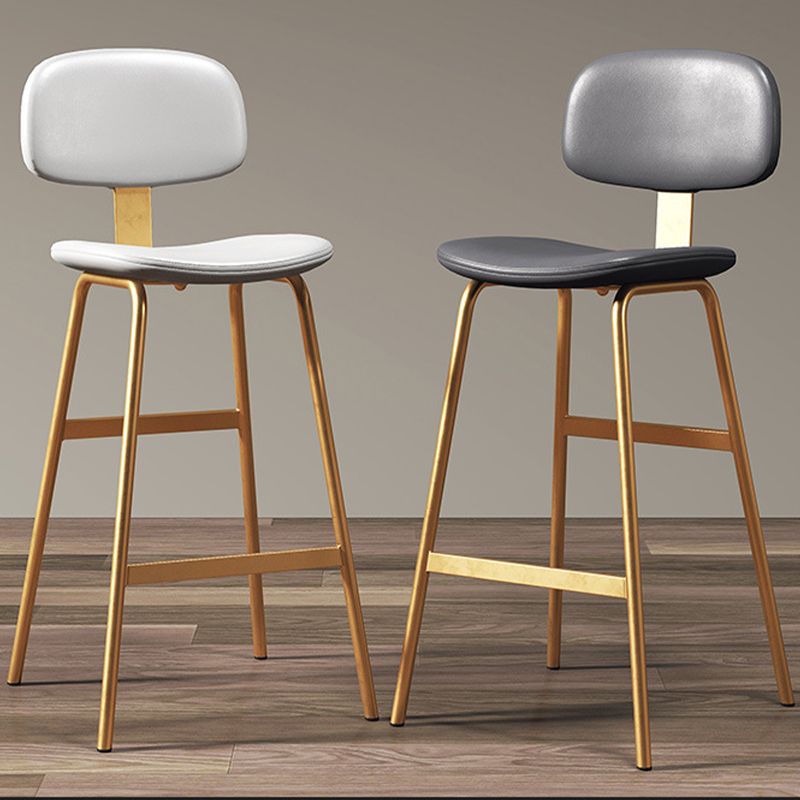 Taburete de bar de cuero Glam, taburete de mostrador con respaldo sin brazos para Bristol
