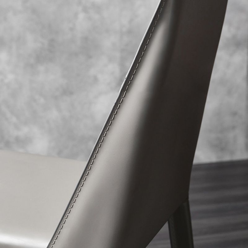 Hedendaagse faux lederen eetkamerstoel metalen eetkamerstoel voor restaurantgebruik