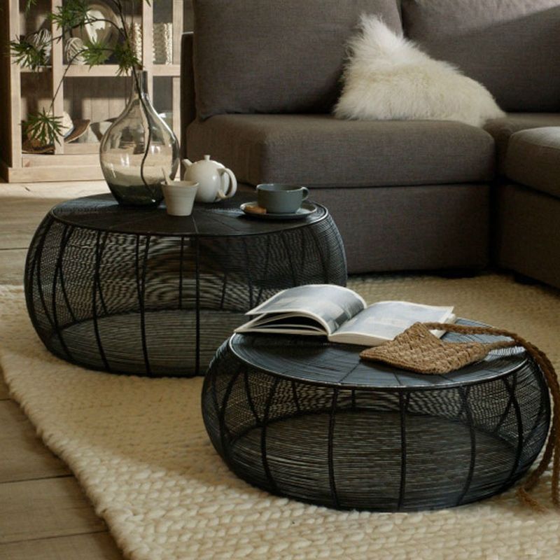 Tavolino moderno della metà del secolo con top e base di telaio in nero