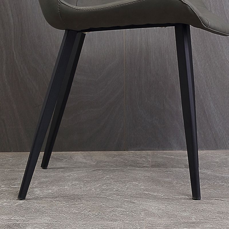 Gestoffeerde armloze eetkamerstoelen faux leer en metalen eetstoelen