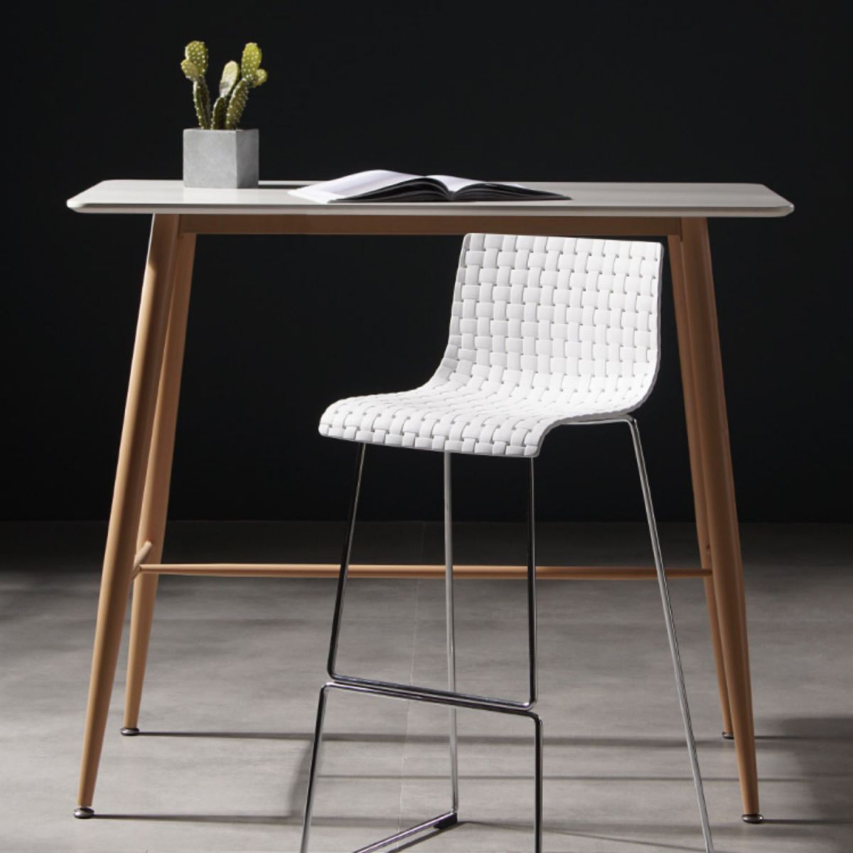 Industrial Bar-stool Plastic Counter Bar Stool for Kitchen Bar with Metal Legs Clearhalo 'Bar Furniture' 'Bar Stools' 'bar_stools' 'furn' 'furn_bar_stools' 'Furniture' 'furniture_bar_stools' 'Kitchen & Dining Furniture' 1200x1200_086596e9-8b77-4d5e-88ad-b132eeddf589