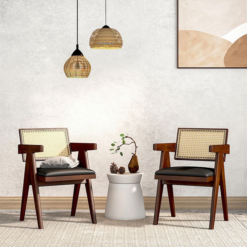 伝統的なキッチンダイニング椅子ゴム製ウッドアームダイニングチェア