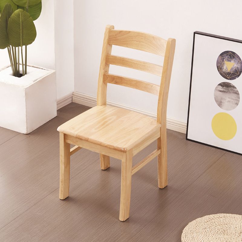 Silla de comedor sin brazo de madera sólida contemporánea escalera de madera sólida