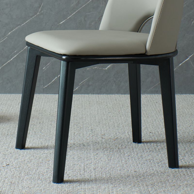 工業用ホーム屋内椅子ソリッドウッドレッグダイニングアームレスチェア